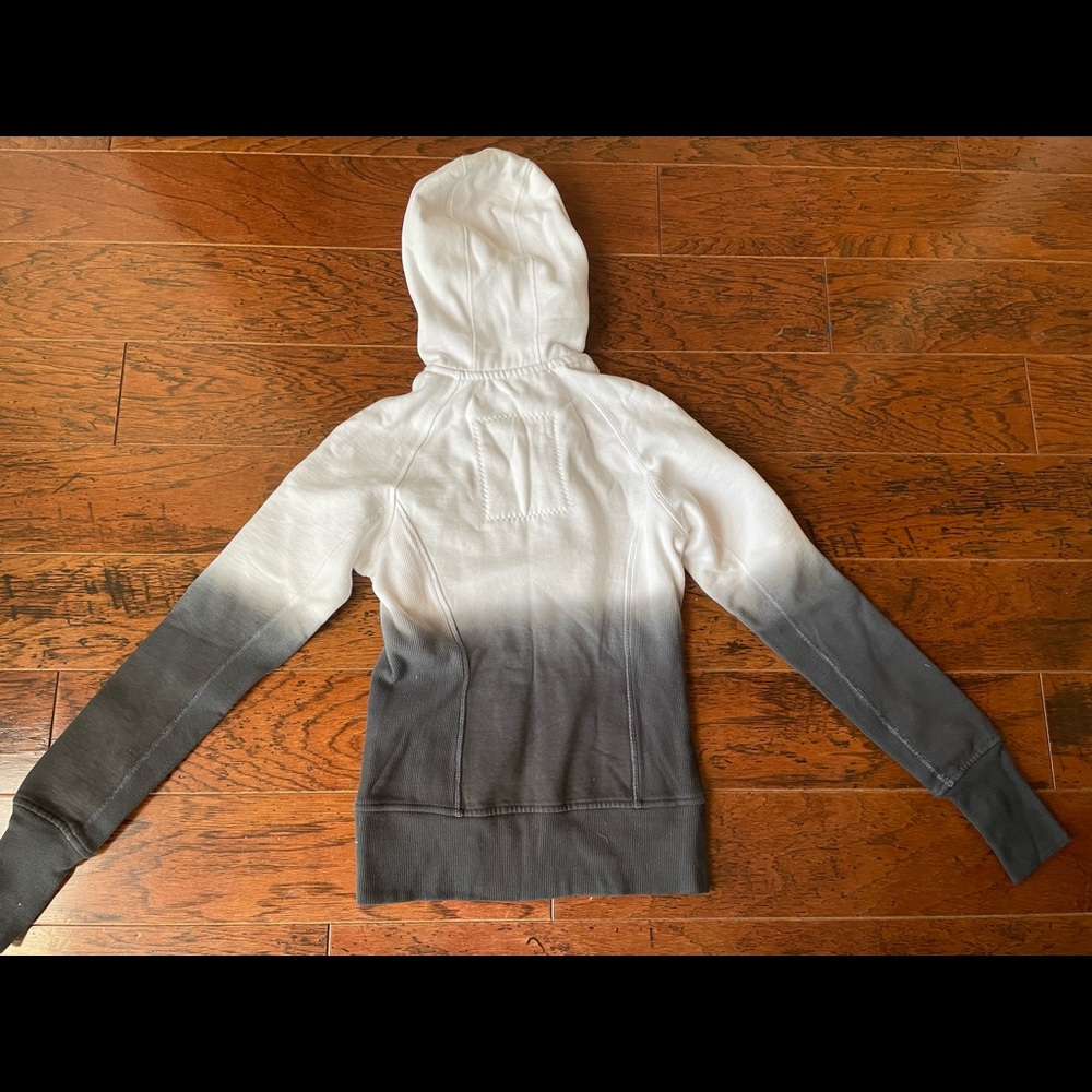 New with Defect Lululemon Dip Dye Scuba Hoodie - Size 2 - Picture 5 of 12